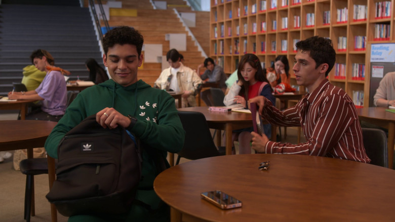 Adidas Black Backpack of Anthony Keyvan as Quincy 'Q' Shabazian in XO, Kitty S01E07 "TIL" (2023) - 371651