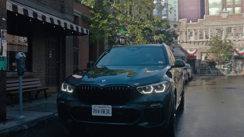 BMW X5 Car of Catherine Haena Kim as Emma Hill in The Company You Keep S01E10 "The Truth Hurts" (2023) - 368373