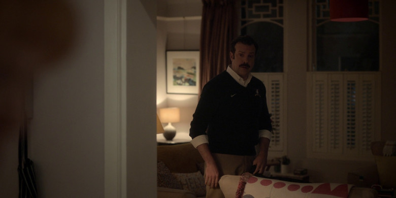 Nike V-Neck Pullover Sweater Worn by Jason Sudeikis in Ted Lasso S03E11 "Mom City" (2023) - 373719