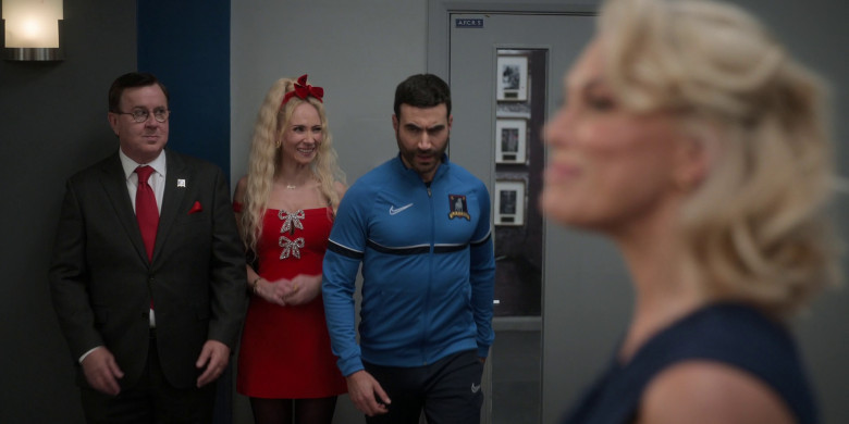 Nike Outfits For Men in Ted Lasso S03E12 "So Long, Farewell" (2023) - 375420