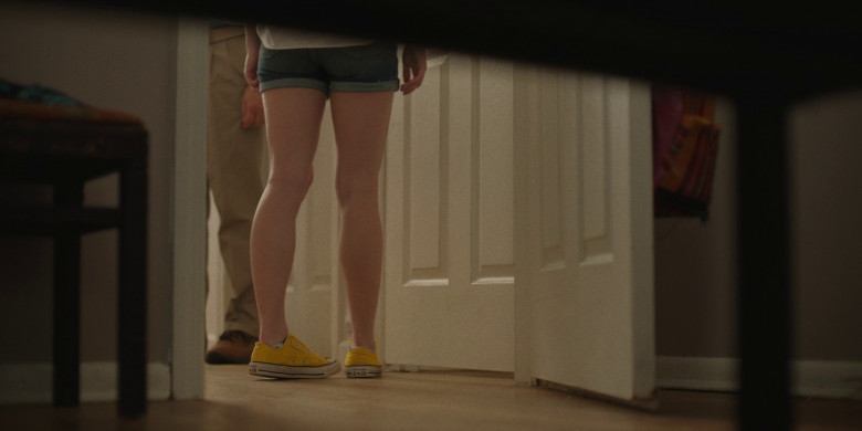 Converse Yellow Shoes Worn by Sydney Sweeney as Reality Winner in Reality (2023) - 375108
