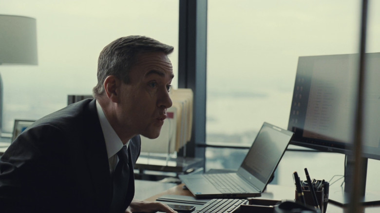 Dell PC Monitor and Laptop Used by Actor Matthew Macfadyen as Tom Wambsgans in Succession S04E09 "Church and State" (2023) - 372660