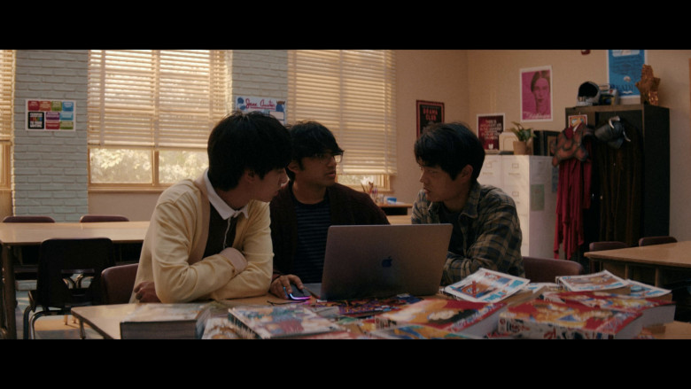 Apple MacBook Laptop in American Born Chinese S01E08 "The Fourth Scroll" (2023) - 374401
