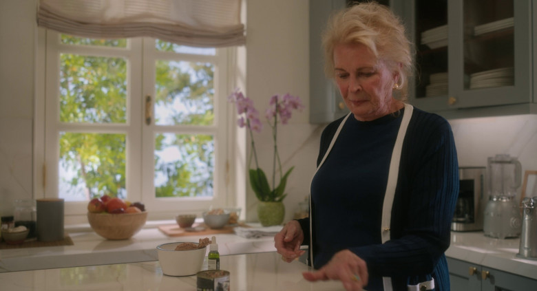 Smeg Blender of Candice Bergen as Sharon in Book Club: The Next Chapter (2023) - 375059