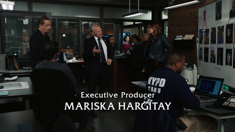 Apple MacBook Laptops in Law & Order: Special Victims Unit S24E22 "All Pain Is One Malady" (2023) - 372751