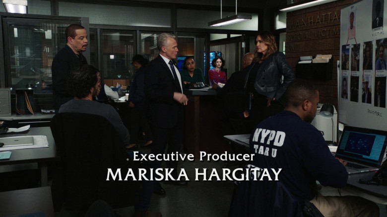 Apple MacBook Laptops in Law & Order: Special Victims Unit S24E22 "All Pain Is One Malady" (2023) - 372753
