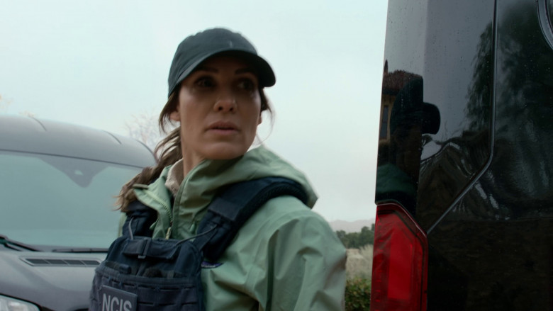 Patagonia Women's Jacket Worn by Daniela Ruah as Kensi Blye in NCIS: Los Angeles S14E21 "New Beginnings, Part 2" (2023) - 372910