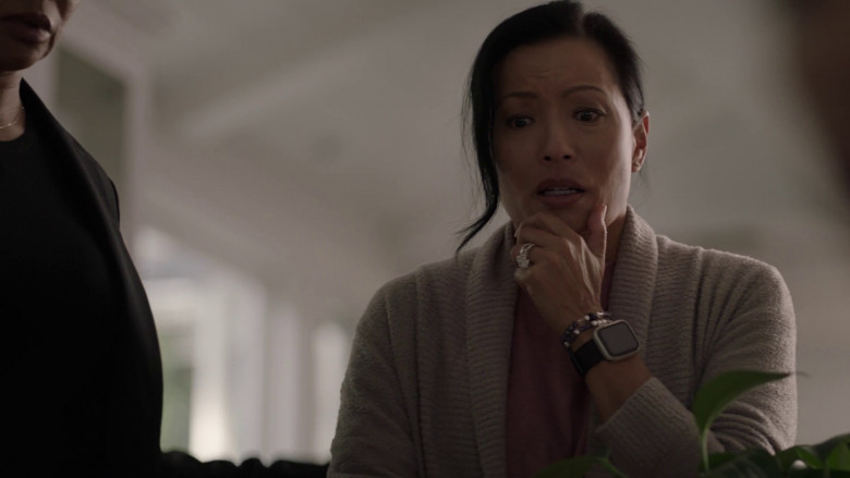 Apple Watch in 9-1-1: Lone Star S04E15 "Donors" (2023) - 366764