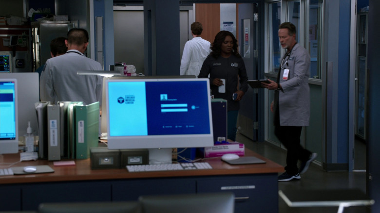 Nike Men's Sneakers Worn by Steven Weber as Dr. Dean Archer in Chicago Med S08E22 "Does One Door Close and Another One Open?" (2023) - 374609
