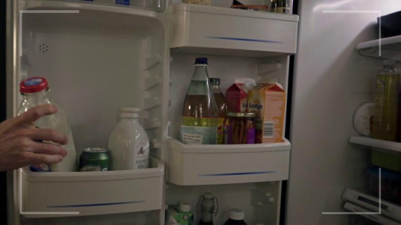 SunRype Fruit Beverages in A Million Little Things S05E13 "One Big Thing" (2023) - 367238