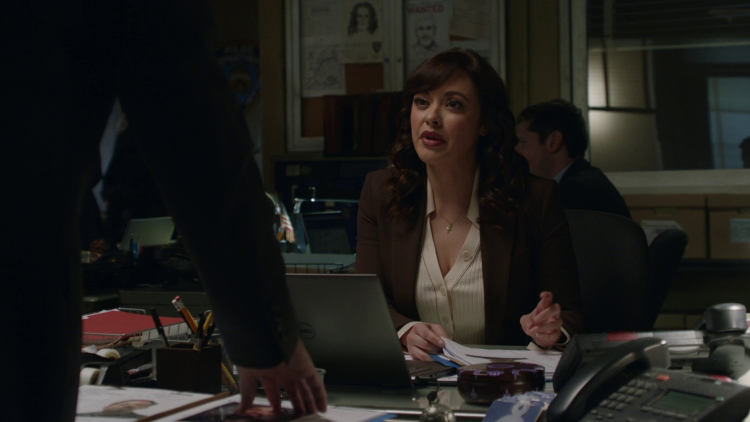 Dell Laptop In Blue Bloods S13E19 "Fire Drill" (2023)