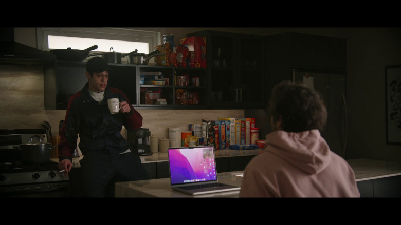 Frito-Lay Snacks, Wise Chips, Red Bull Energy Drinks, Kellogg's Cereals, Nabisco Oreo Cookies in Bupkis S01E01 "Magic Moment" (2023) - 367030
