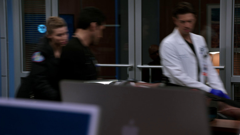 Apple iMac Computers in Chicago Med S08E19 "Look Closely and You Might Hear the Truth" (2023) - 367292