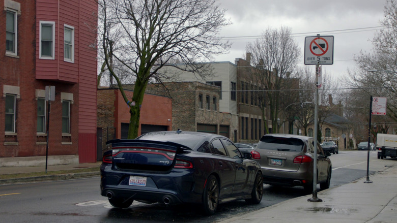 Dodge Charger SRT Car in Chicago P.D. S10E19 "The Bleed Valve" (2023) - 367313
