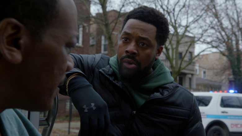Under Armour Gloves in Chicago P.D. S10E19 "The Bleed Valve" (2023) - 367325