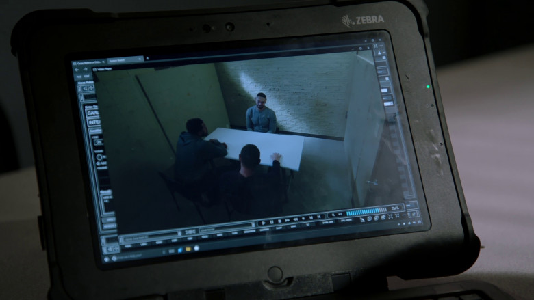 Zebra Rugged 2-in-1 Tablet / Laptop in Chicago P.D. S10E19 "The Bleed Valve" (2023) - 367329