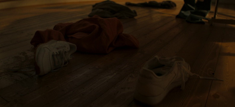 Reebok Sneakers in Fatal Attraction S01E02 "The Movie in Your Mind" (2023) - 366368