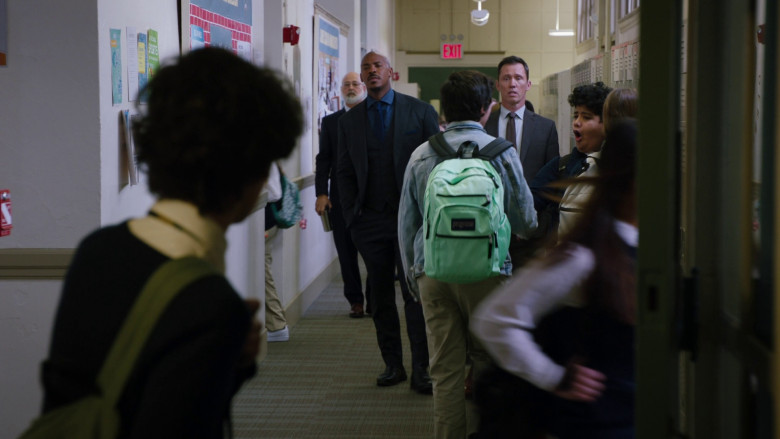 JanSport Backpack in Law & Order S22E19 "Private Lives" (2023) - 366456