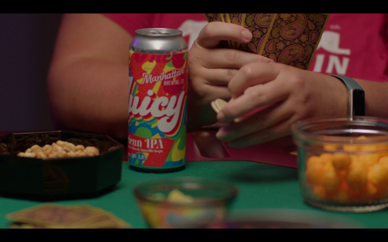 Manhattan Brewing Company The Juicy Pale Ale Can in Somebody Somewhere S02E02 "#2" (2023)