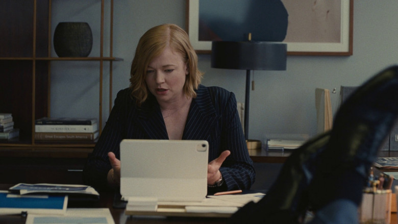Apple iPad Tablet Used by Sarah Snook as Siobhan 'Shiv' Roy in Succession S04E06 "Living+" (2023) - 366105
