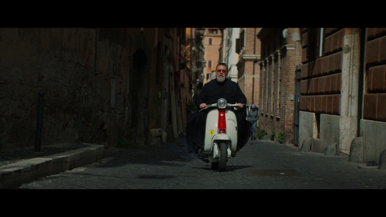 Lambretta Scooter of Russell Crowe as Father Gabriel Amorth in The Pope's Exorcist (2023) - 366554