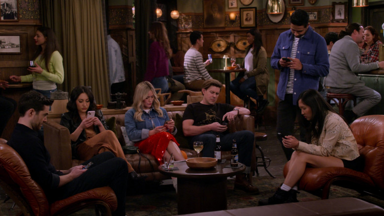Red Bull Can, Miller Lite and Blue Moon Bottles in How I Met Your Father S02E17 "Out of Sync" (2023) - 381446