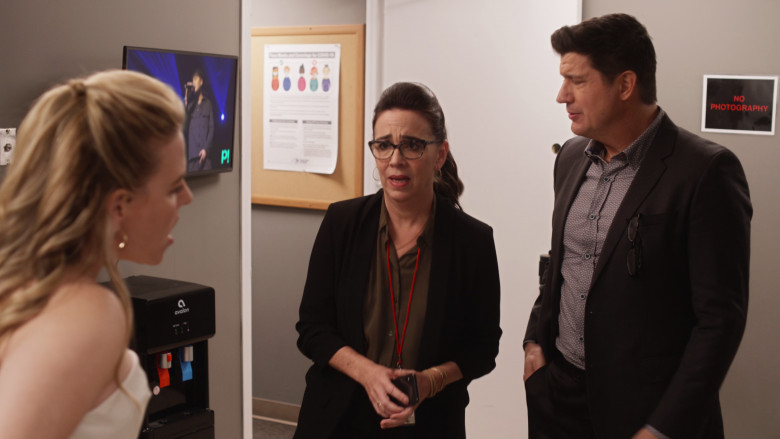 Avalon Water Cooler in The Other Two S03E08 "Brooke Hosts a Night of Undeniable Good" (2023) - 379232
