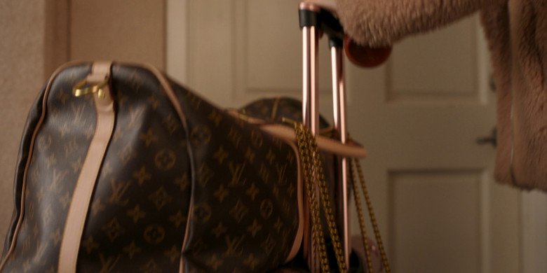 Louis Vuitton Bag in With Love S02E01 "Christmas Eve" (2023) - 375965