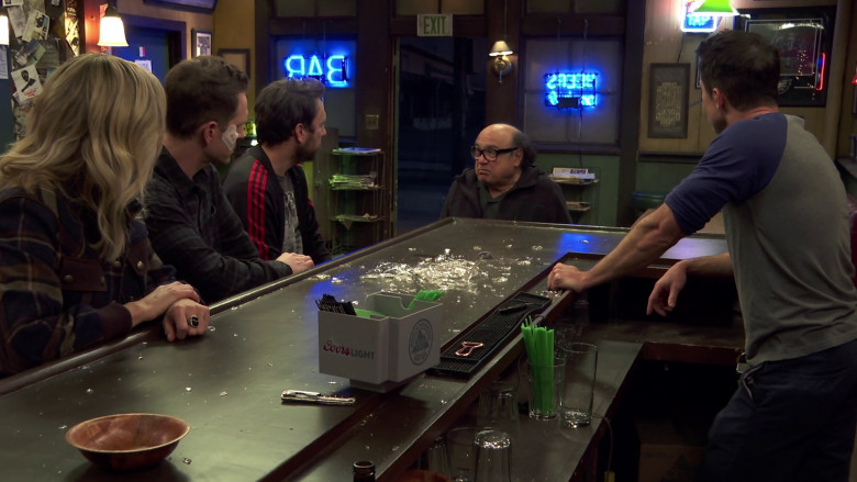 Coors Light Bar Caddy Plastic Napkin Holder in It's Always Sunny in Philadelphia S16E02 "Frank Shoots Every Member of the Gang" (2023) - 377773