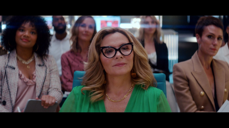 Tom Ford Glasses of Kim Cattrall as Madolyn Addison in Glamorous S01E01 "RSVP Now!" (2023) - 380392