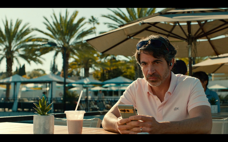 Google Pixel Android Smartphone of Chris Messina as Nathan Bartlett in Based on a True Story S01E03 "Who's Next" (2023)