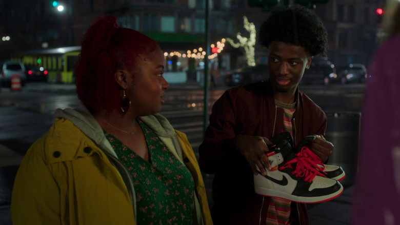 Nike Air Jordan 1 Sneakers in Run the World S02E04 "My New Therapist Says..." (2023) - 379657