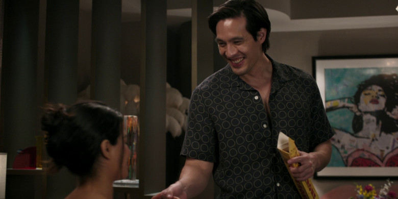 Toblerone Chocolate Enjoyed by Emeraude Toubia as Lily Diaz and Desmond Chiam as Nick Zhao in With Love S02E04 "Bachelor Party" (2023) - 376176