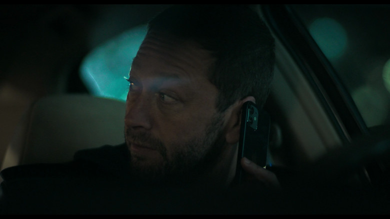 Apple iPhone Smartphone of Ebon Moss-Bachrach as Richard 'Richie' Jerimovich in The Bear S02E07 "Forks" (2023) - 380271
