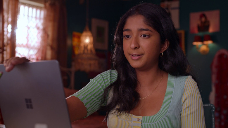 Microsoft Surface Laptop Computer of Maitreyi Ramakrishnan as Devi Vishwakumar in Never Have I Ever S04E09 "...gone to prom" (2023) - 377691
