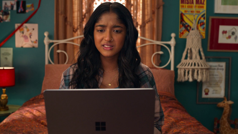 Microsoft Surface Laptop Used by Maitreyi Ramakrishnan as Devi in Never Have I Ever S04E08 "...set my mom up" (2023) - 377675