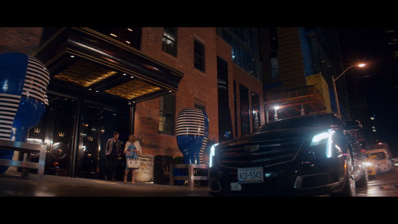 Cadillac Car in Glamorous S01E02 "Secret Location" (2023) - 380411