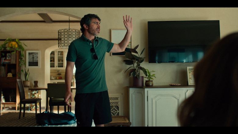 Lacoste Polo Shirts of Chris Messina as Nathan Bartlett in Based on a True Story S01E01 "The Great American Art Form" (2023) - 377223
