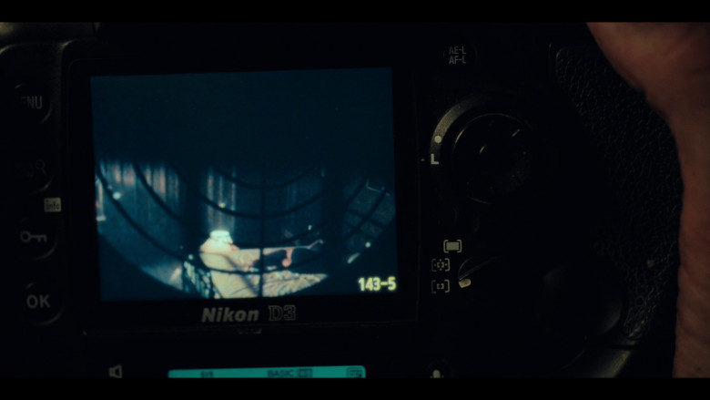 Nikon G3 Camera in Black Mirror S06E04 "Mazey Day" (2023) - 379128