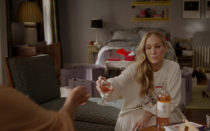 Preston Farm and Winery Wine Enjoyed by Nicole Ari Parker as Lisa Todd Wexley and Sarah Jessica Parker as Carrie Bradshaw in And Just Like That... S02E03 "Chapter Three" (2023)