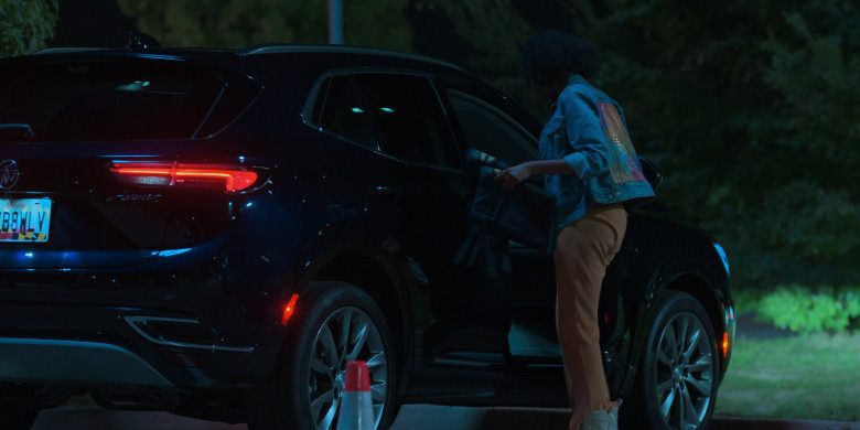 Buick Envision Car in Swagger S02E02 "18" (2023) - 381894