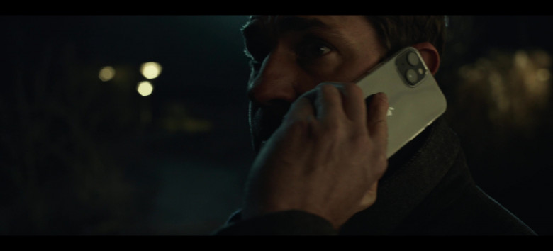 Apple iPhone Smartphone Used by John Krasinski in Tom Clancy's Jack Ryan S04E02 "Convergence" (2023) - 382048