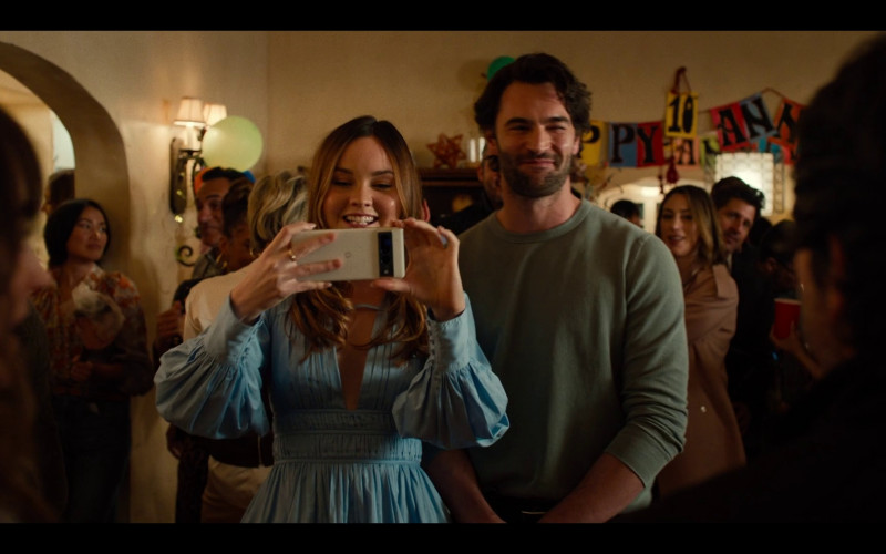 Google Pixel Smartphone Used by Liana Liberato as Tory Thompson in Based on a True Story S01E08 "The Universe" (2023)