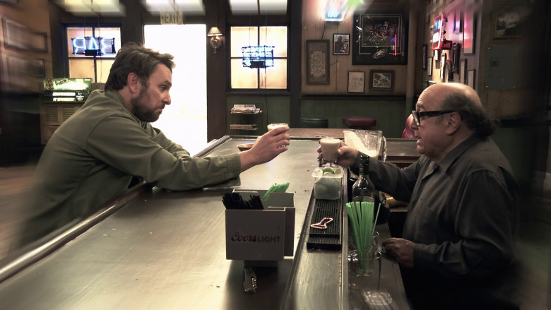 Coors Light Bar Caddy Plastic Napkin Holder in It's Always Sunny in Philadelphia S16E03 "The Gang Gets Cursed" (2023) - 379166