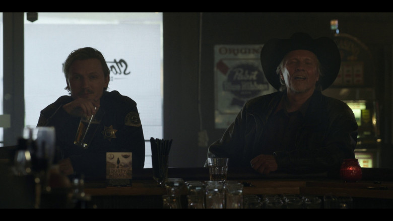Pabst Blue Ribbon Beer Sign in Joe Pickett S02E01 "The Missing and The Dead" (2023) - 378196