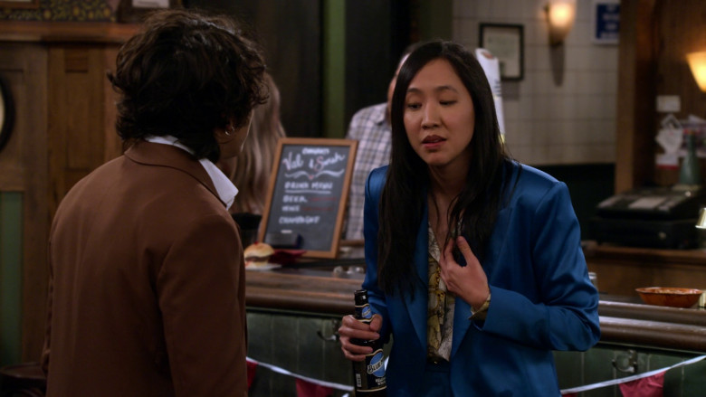 Blue Moon Beer Enjoyed by Tien Tran as Ellen in How I Met Your Father S02E14 "Disengagement Party" (2023) - 376873