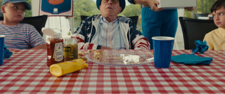 Heinz Tomato Ketchup and French's Classic Yellow Mustard in About My Father (2023) - 379347