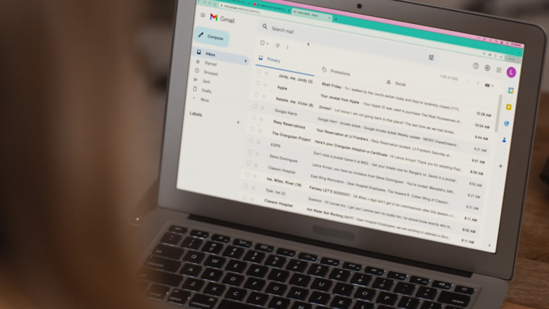 Gmail in The Other Two S03E09 "Cary Pays Off His Student Loans" (2023) - 381090