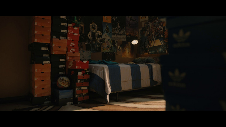 Nike, Adidas and Reebok Shoe Boxes in Shooting Stars (2023) - 376501