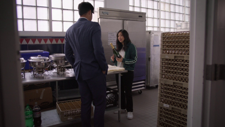 Moet & Chandon Imperial Brut Champagne in Awkwafina Is Nora From Queens S03E07 "Nora is Awkwafina from Queens" (2023) - 378143
